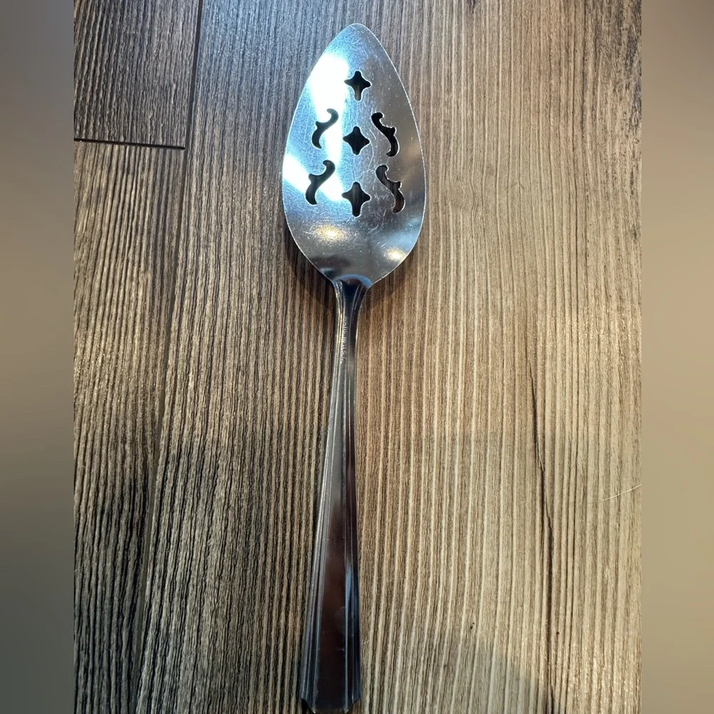 Vintage Made in USA Pie Server
